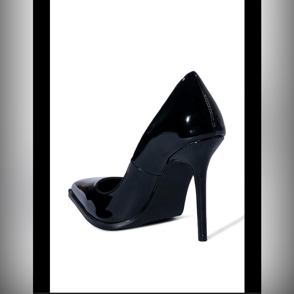 Azalea Wang Elegant Black Stiletto Heels Size 11 NWT IN A BOX